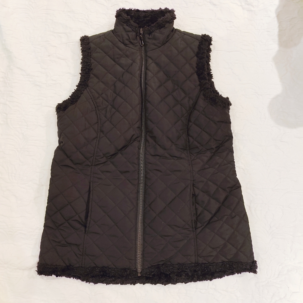 Denim and company Reversible Fleece Lined Vest. XS. Black&Gray